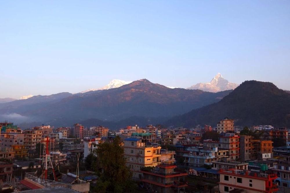 Hotel Tara Pokhara Exterior foto